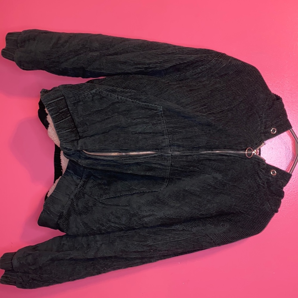 OLIVE GREEN CORDUROY JACKET WITH COTTON LINING INTERIOR